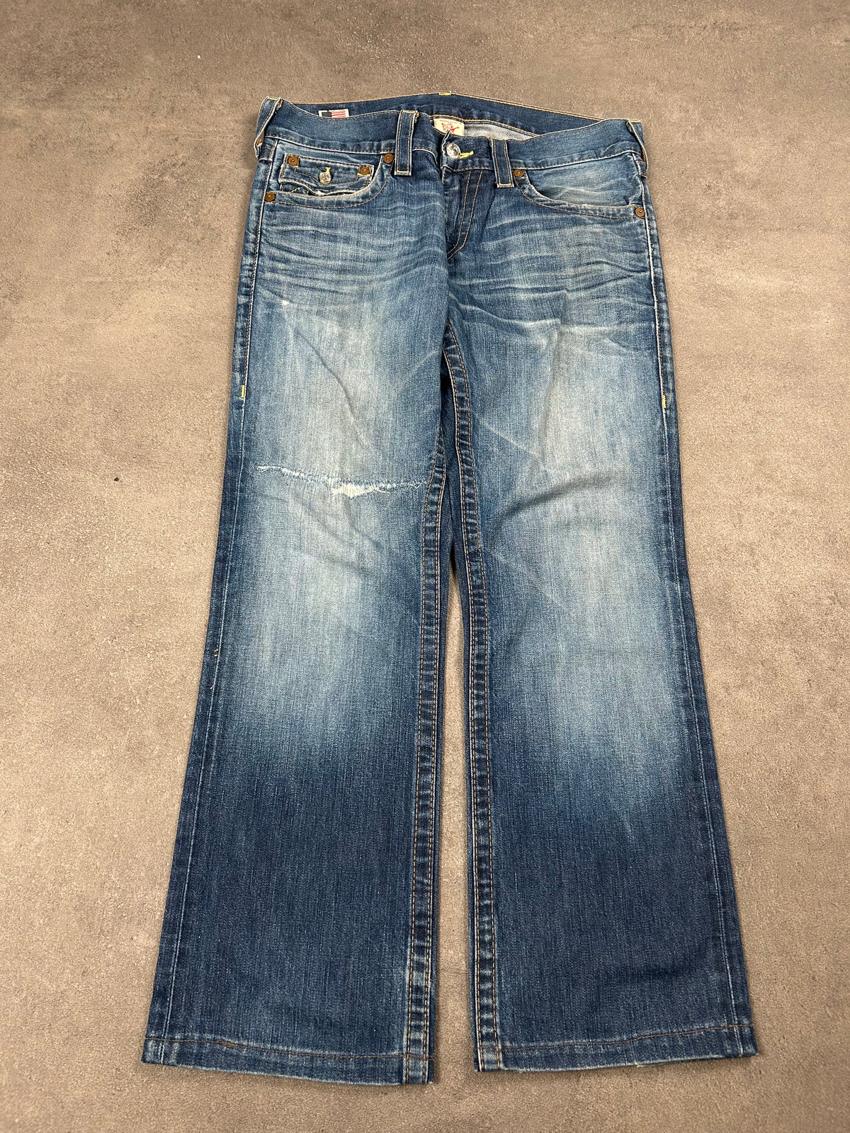 True Religion Relaxed Straight Jeans (M)