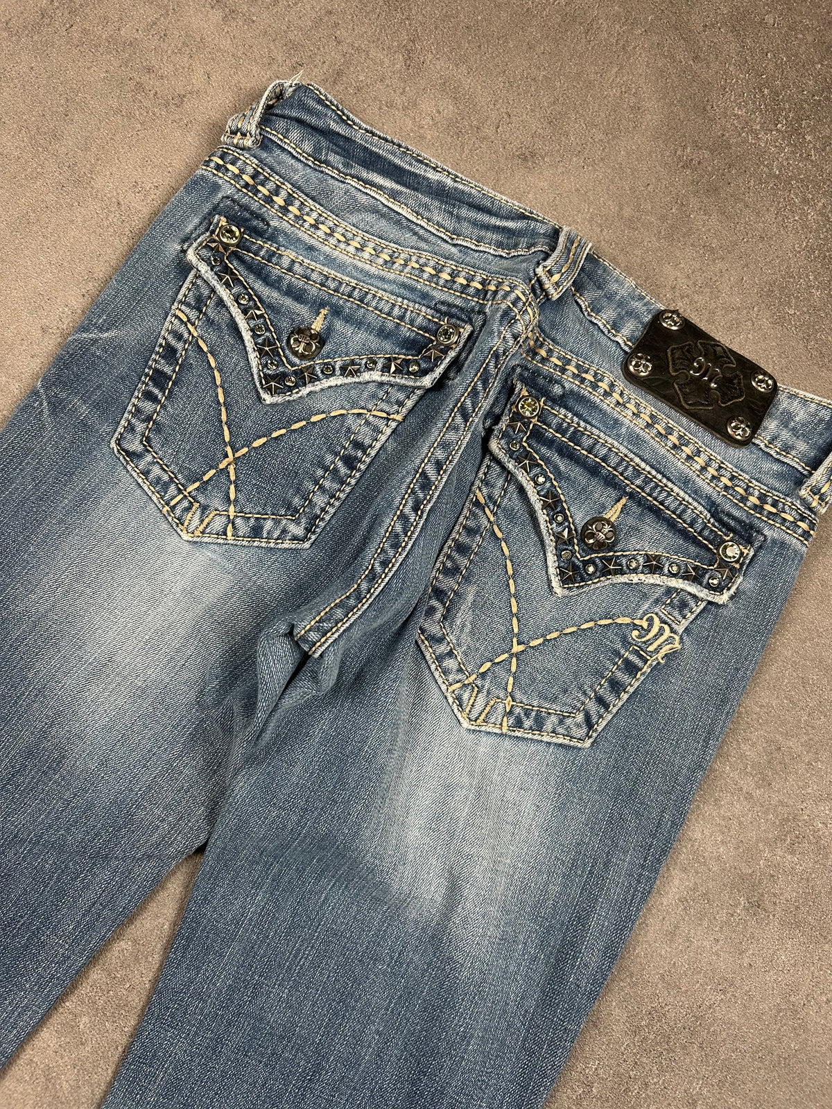 Miss Me Flared Jeans (S 36)