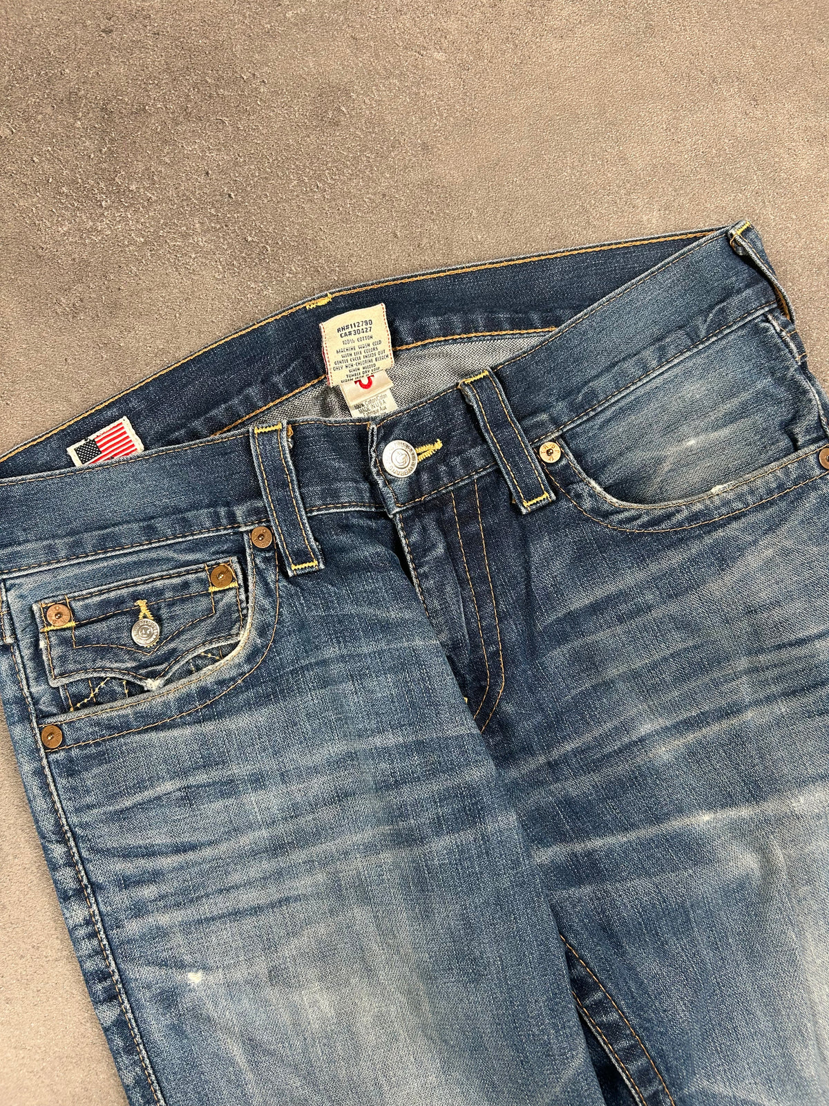 True Religion Relaxed Straight Jeans (M)