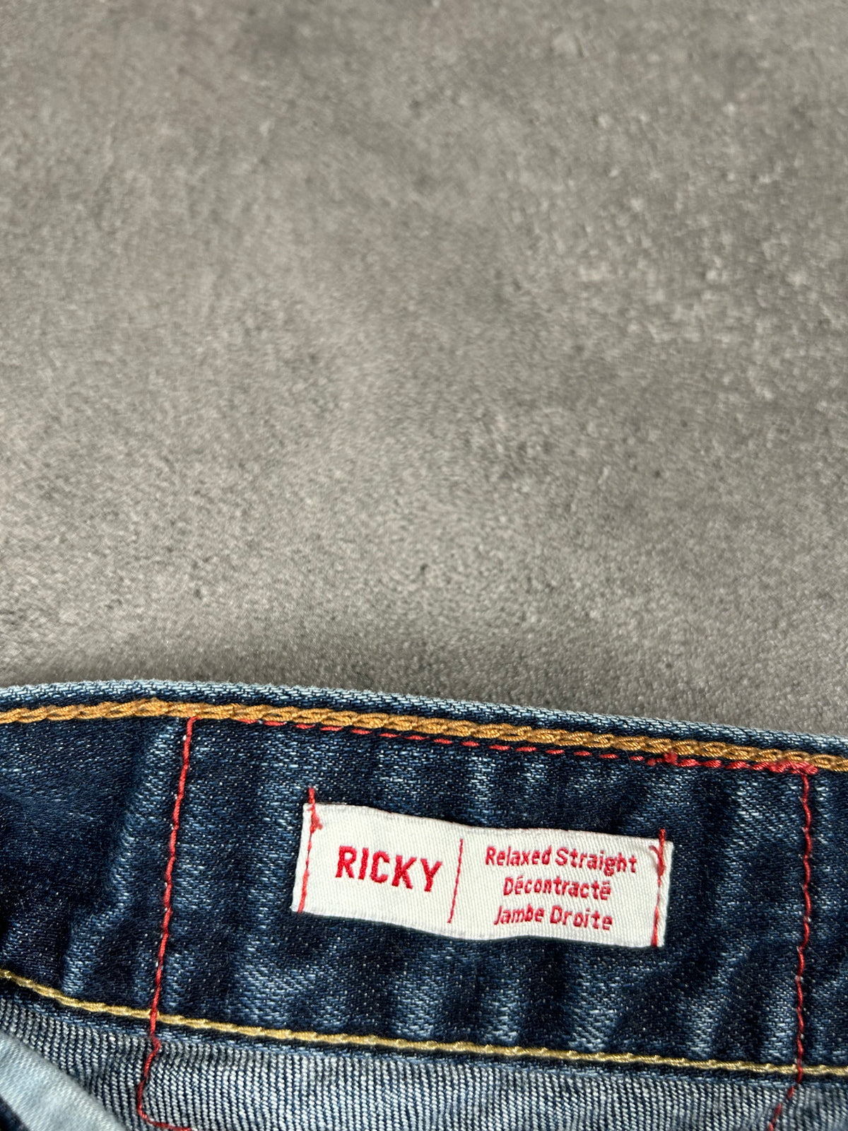 True Religion Relaxed Straight Jeans (M)