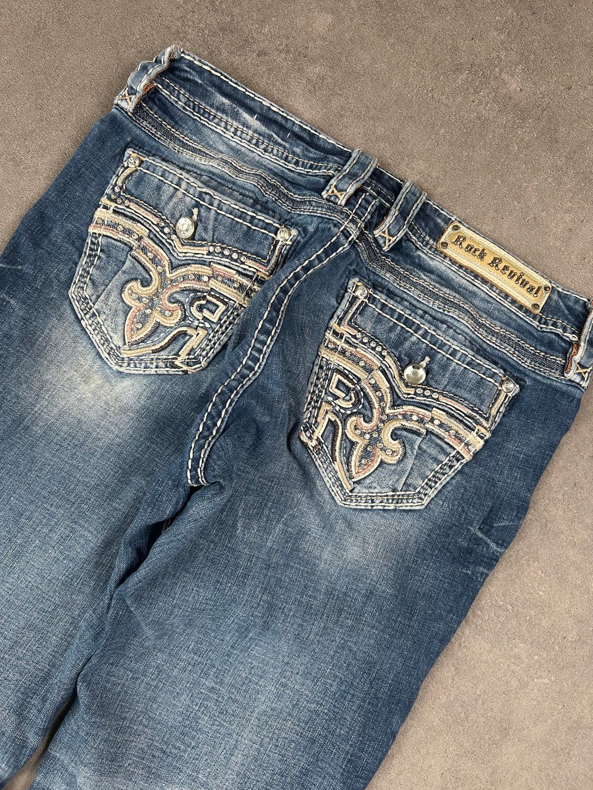Rock Revival Straight Jeans (L 40)