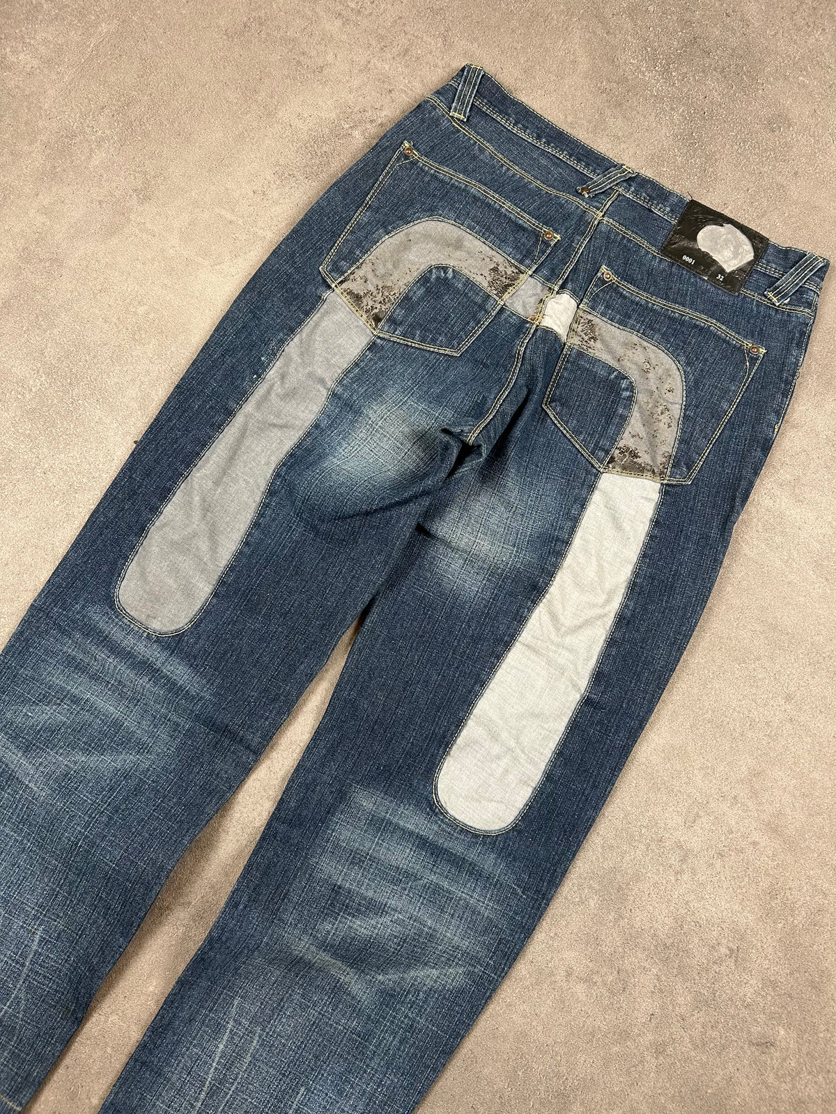 Evisu Relaxed Straight Jeans (S)